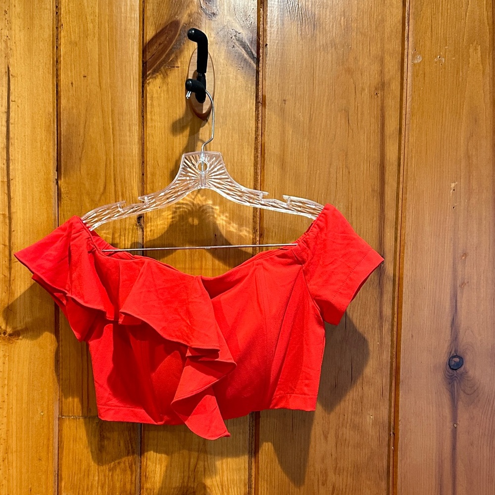 DO + BE Women’s Red Ruffled Crop Top NWT Size S